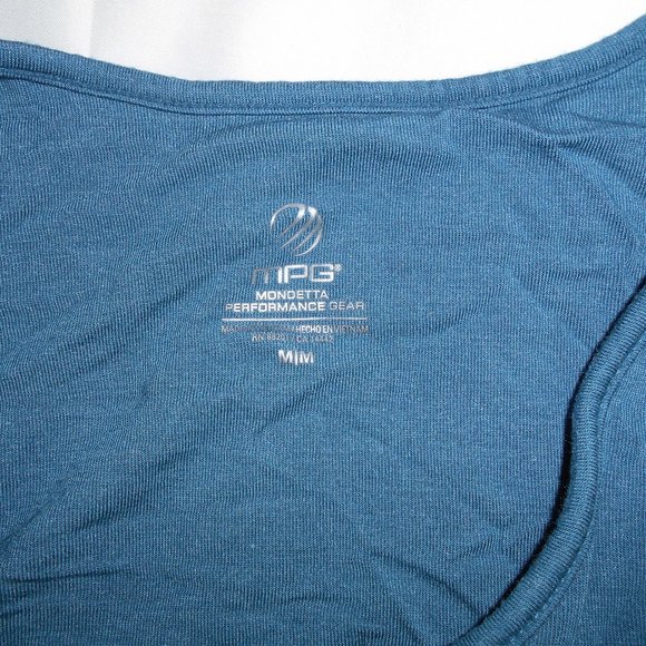 Athletic Dress with built in bra and pockets - Picture 2 of 5